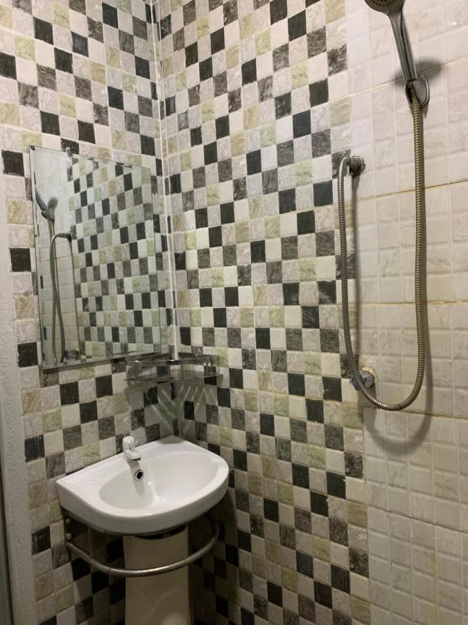 Aina Guest House コタバル エクステリア 写真