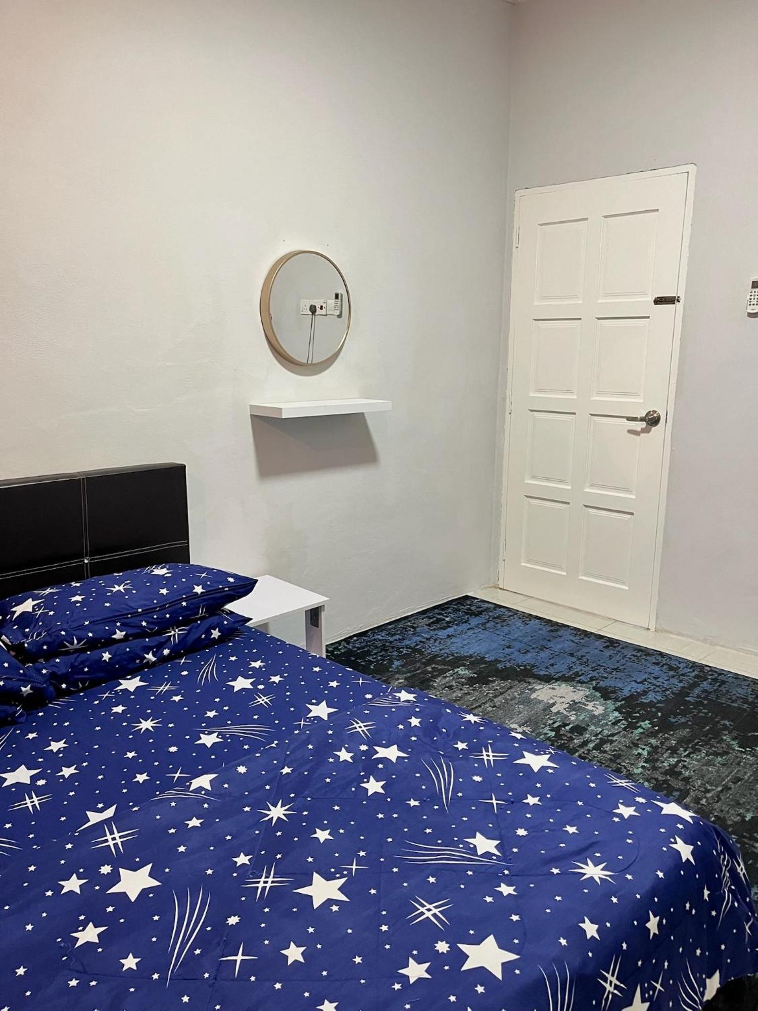 Aina Guest House コタバル エクステリア 写真
